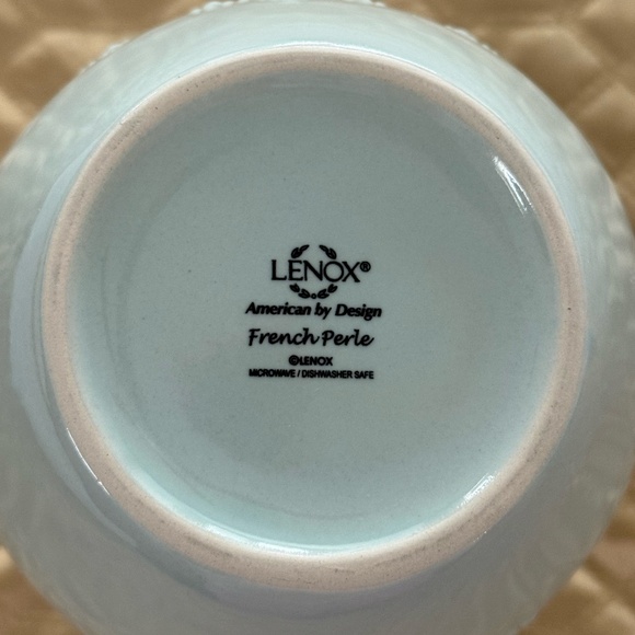 NWOB LENOX American by Design FRENCH PERLE Large 78 oz Ceramic Pitcher- Ice Blue - Picture 9 of 10